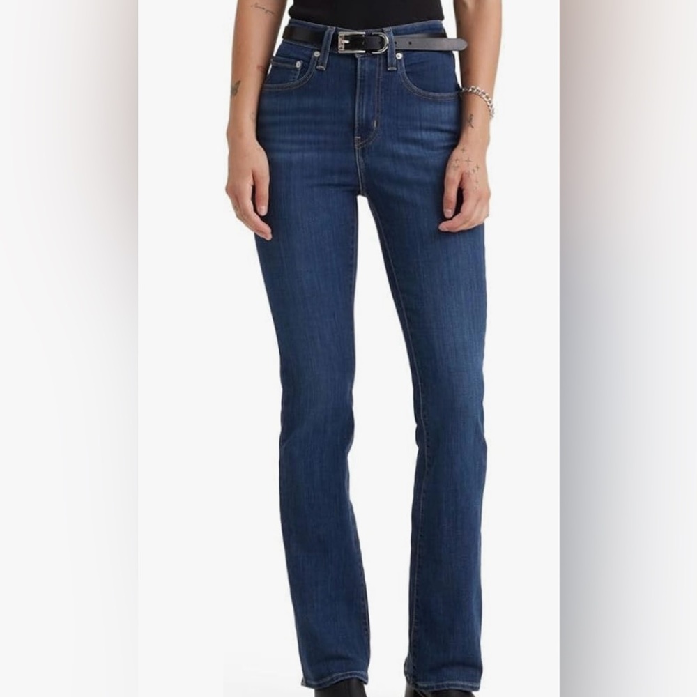 Levi's 725 High Rise Bootcut Jeans (30” inseam)